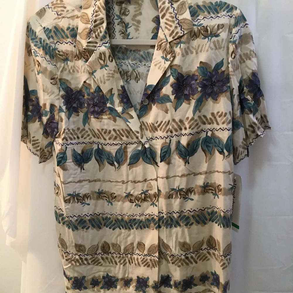 Alfred Dunner Women’s Size 10 Short Sleeve Multicolored Button Down Shirt - Picture 2 of 7